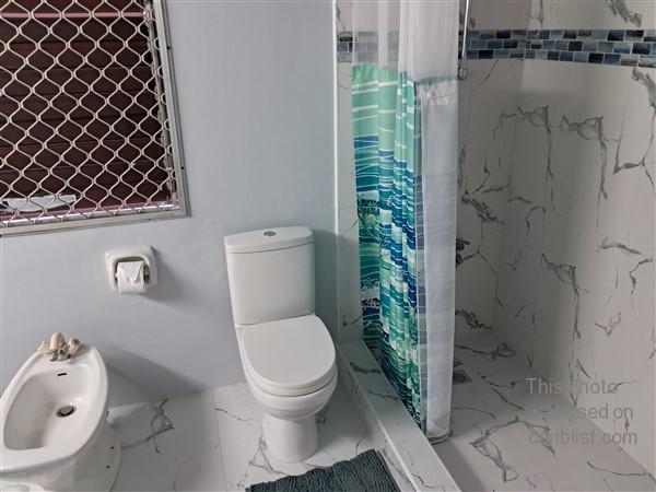 Jamestown Park - Traditional Cottage, close to beaches and restaurants - UNDER OFFER,St. James