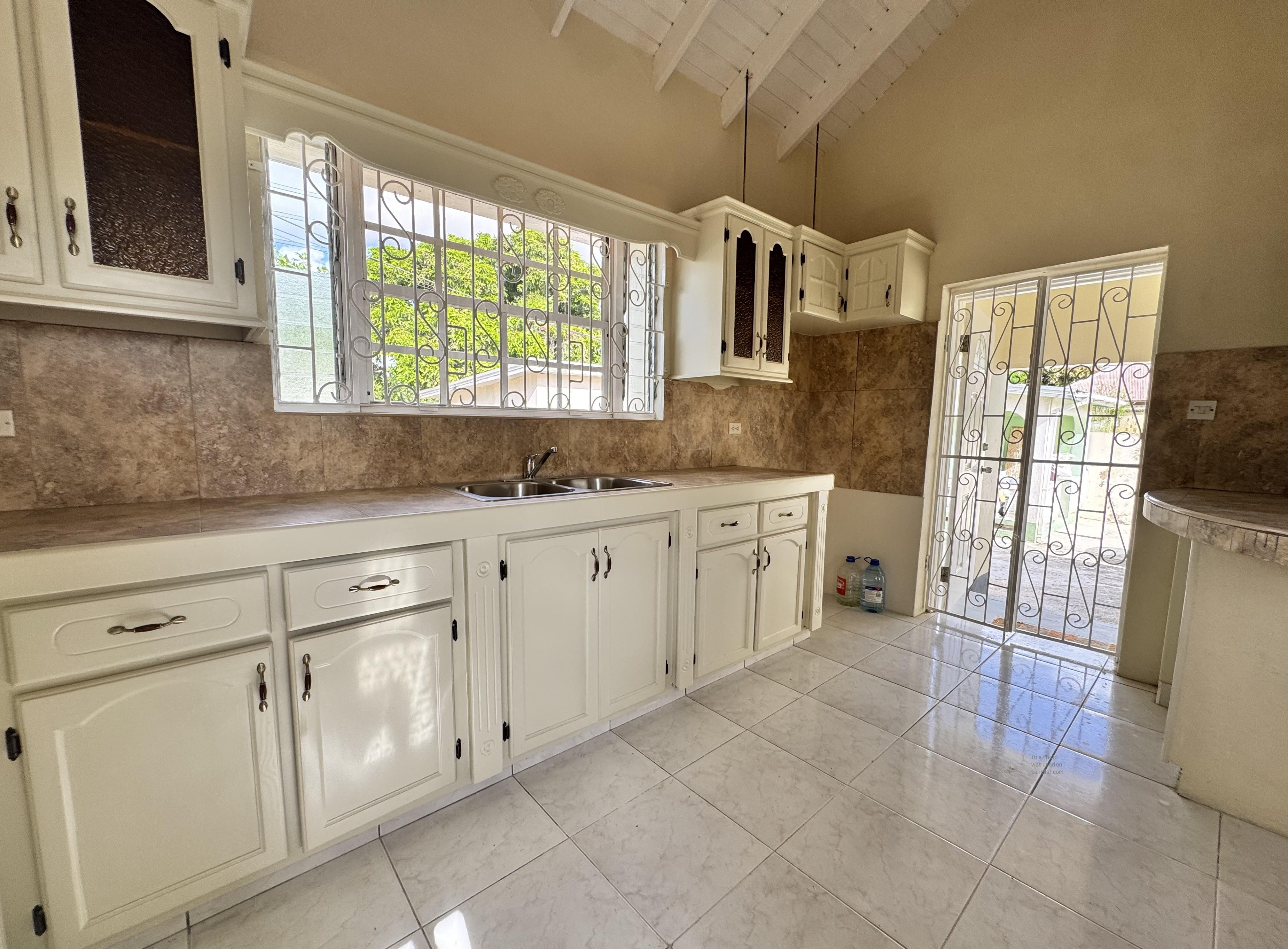 Whitehall - (UNDER OFFER) SPACIOUS/UNFURNISHED/CENTRALLY LOCATED/FULLY ENCLOSED
,St. Michael