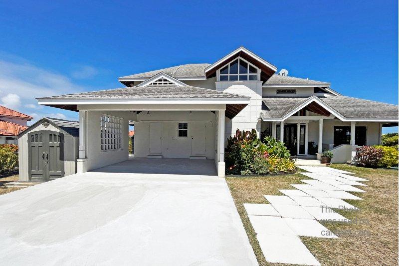 Chancery Lane** Spacious Property, Ocean View, Sought After Location, Modern Property**,Christ Church