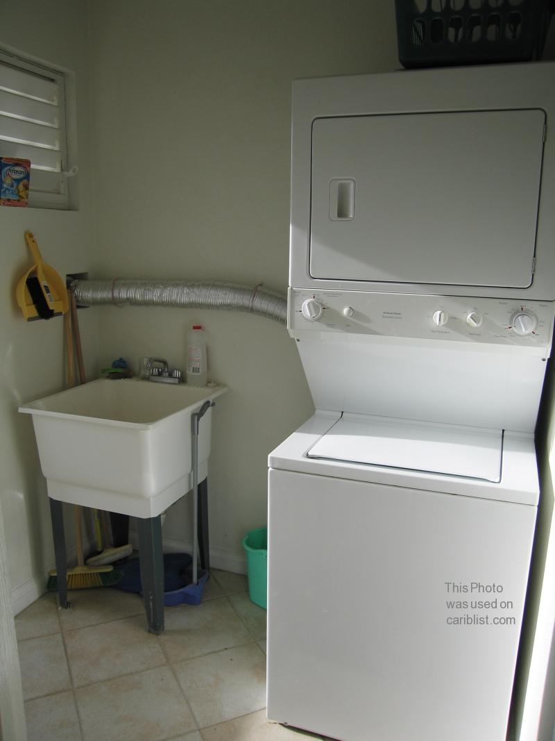 Gunsite 3 bed f/furn, Pool, spacious town house ,St. Michael