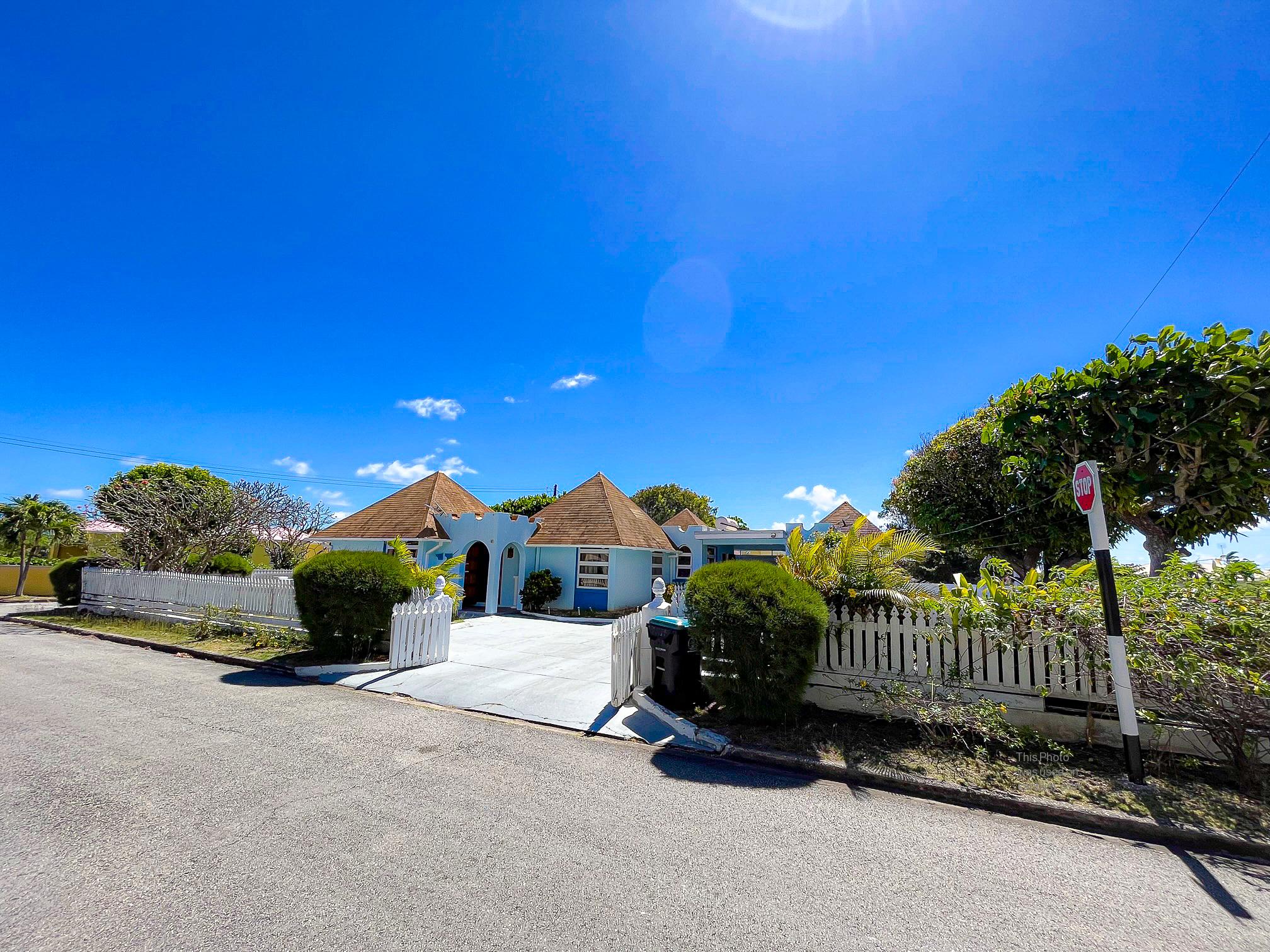 Crane Garden** 15260 Sq Ft Of Land, Great Location, Move In Ready**,St. Philip