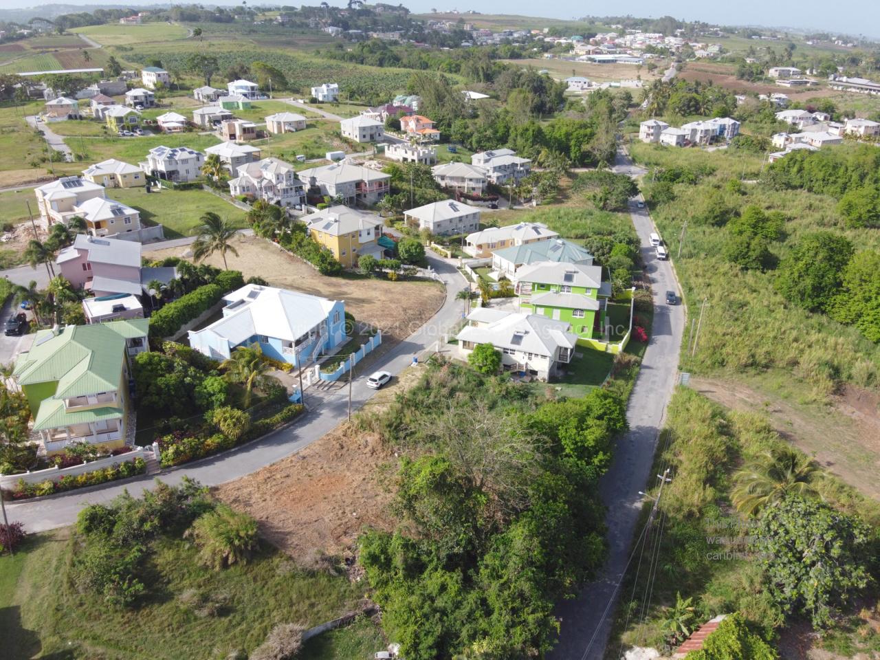 Newbury Crescent, Cottage **REDUCED**Lovely Sloping Lot In Central, Appealing Neighborhood**,St. George