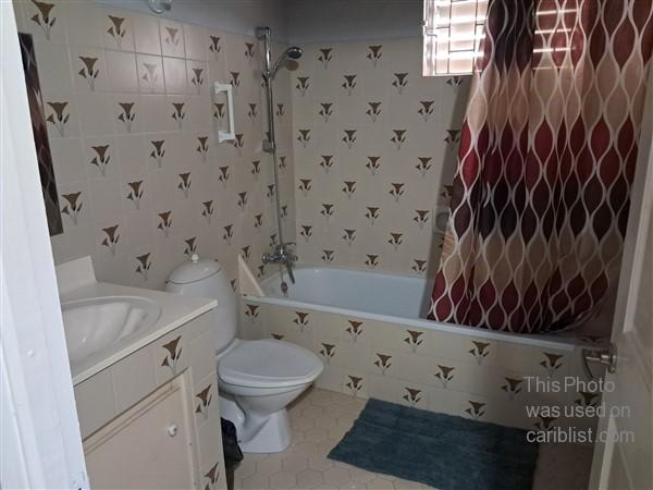 Jamestown Park - Traditional Cottage, close to beaches and restaurants - UNDER OFFER,St. James