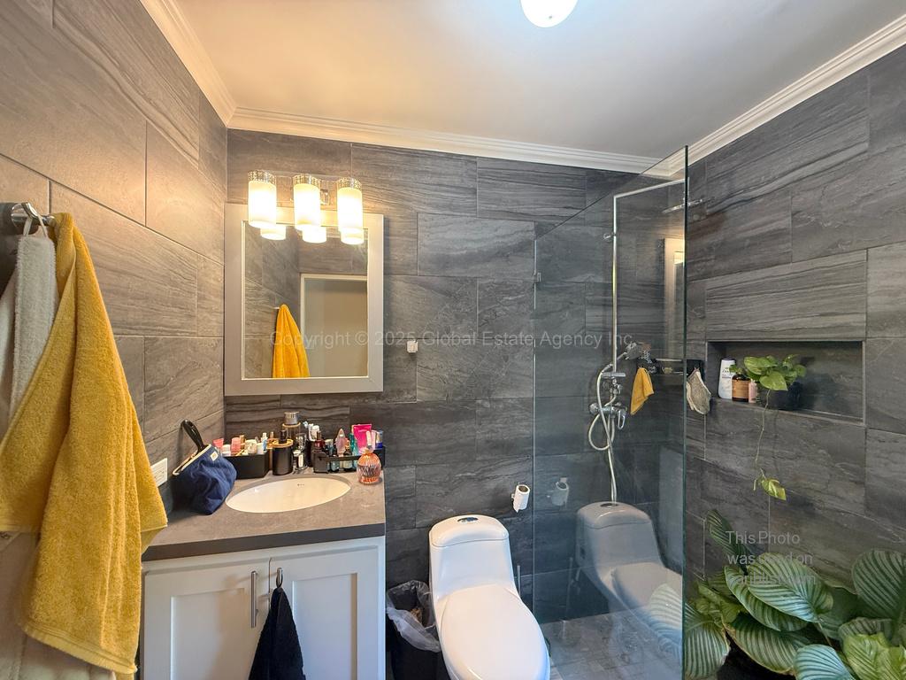 Upper Carters Gap, Enterprise *UNDER OFFER**Modern Home with Exceptional Development Potential Within Walking Distance of Miami Beach**,Christ Church