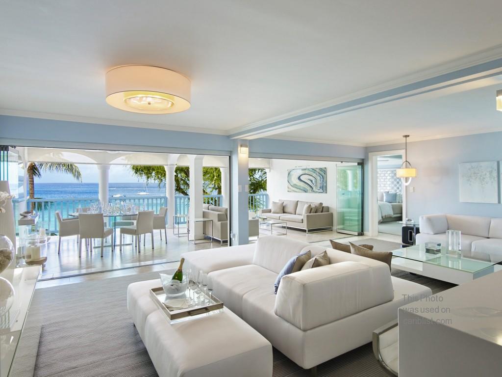Blue Serenity 301**Ocean Views, Beach Front, West Coast, Luxury Apartment**,St. James