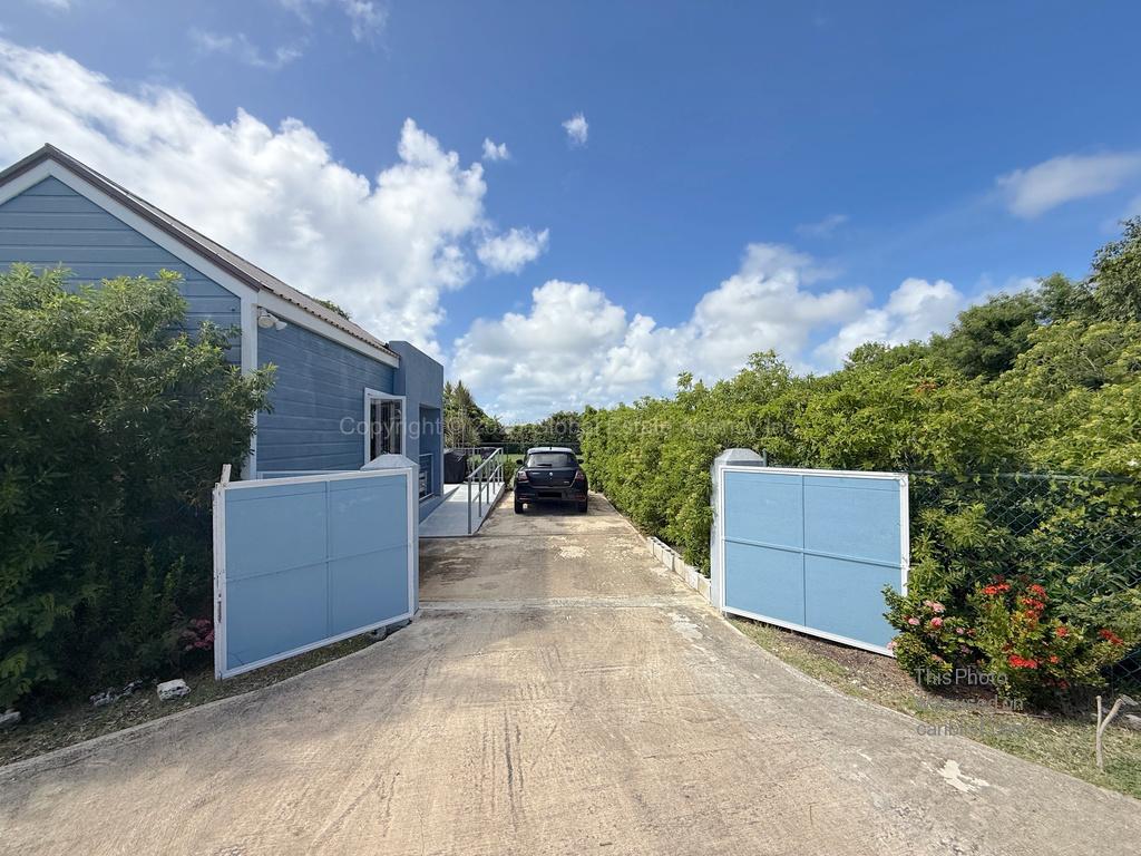 Upper Carters Gap, Enterprise *UNDER OFFER**Modern Home with Exceptional Development Potential Within Walking Distance of Miami Beach**,Christ Church