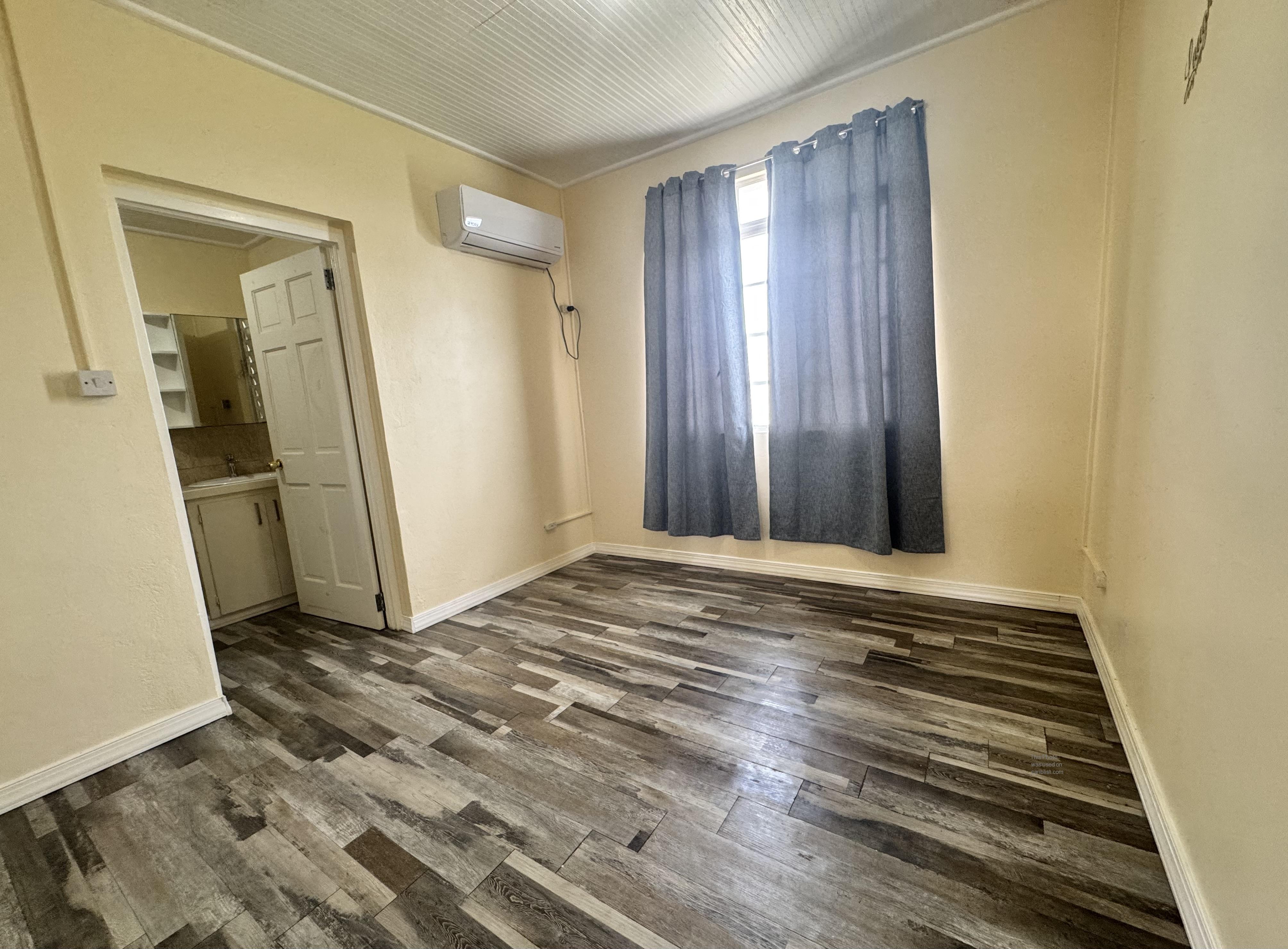 Warrens Terrace - UPSTAIRS/UNFURNISHED/A/c MASTER BEDROOM/ADDITIONAL A/c SPACE/WATER INCLUDED,St. Thomas