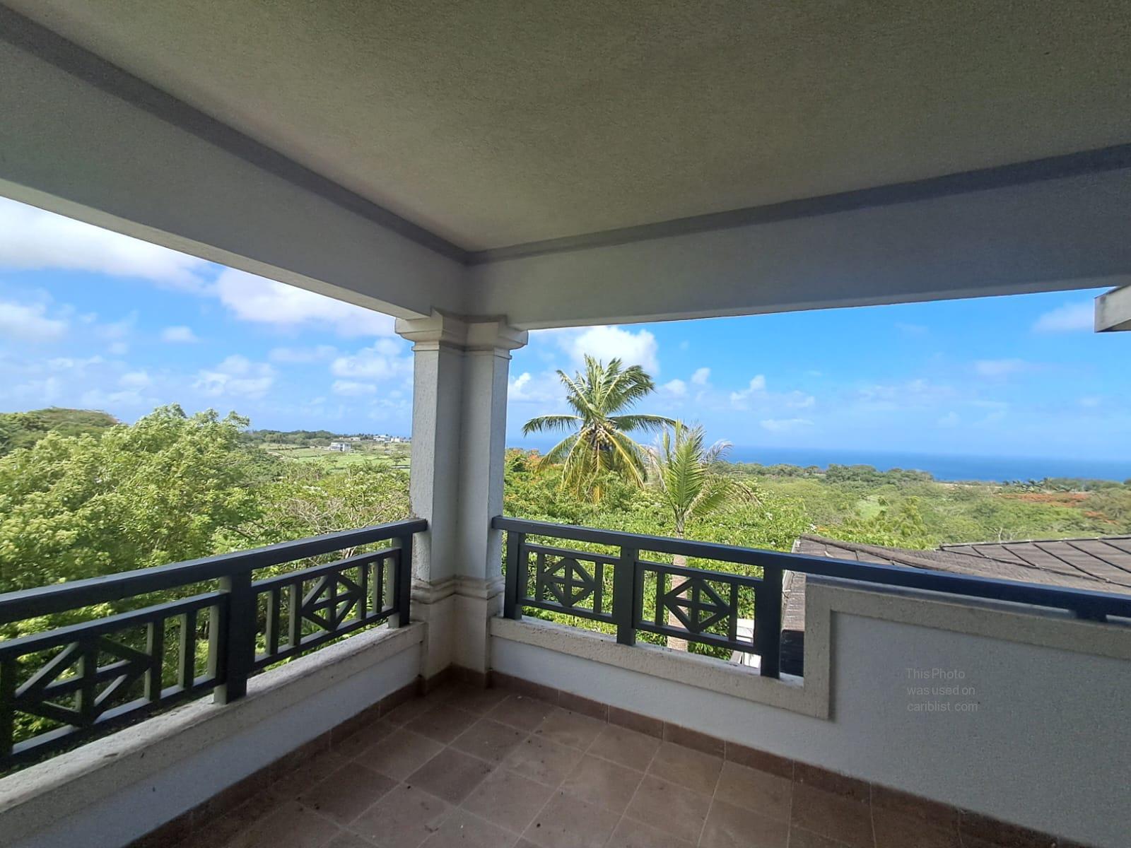 Ultra-Modern 4-bedroom, 3--bathroom, 2 Powder Rooms Villa - Christie Village,St. Thomas