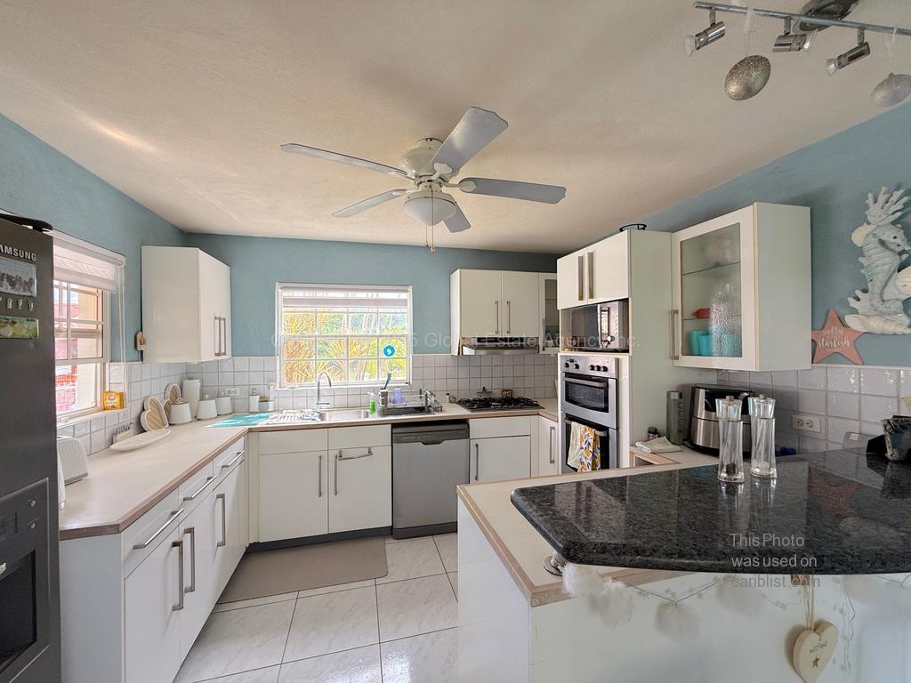 Platinum Heights, Gibbons **Well Maintained 3-Bedroom Single Family Home in Desirable Southern Neighbourhood**,Christ Church