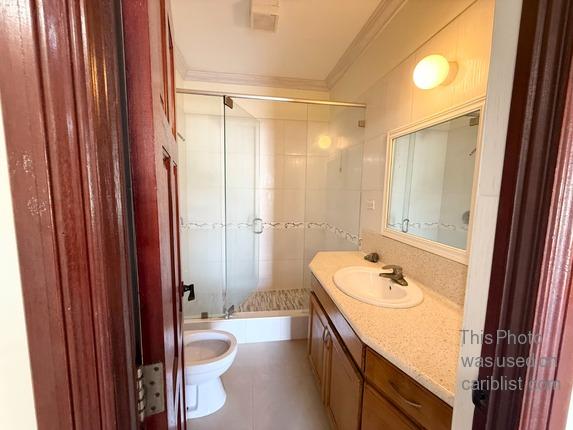 Bright and Spacious 3-Bedroom Townhouse — Rockley Mews (Semi-Furnished with Appliances),Christ Church