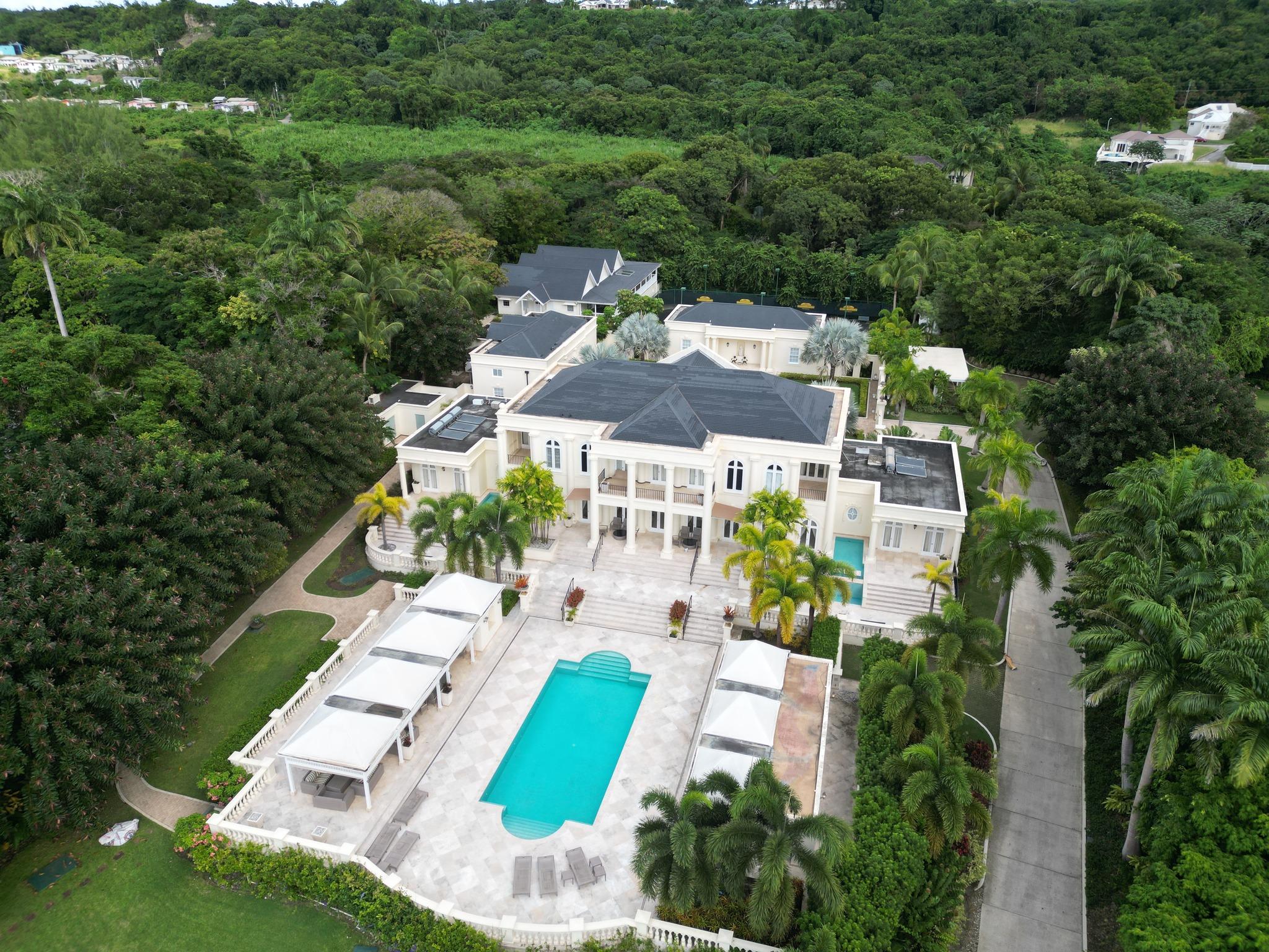 The Ridge** 2.6 Acres, One Of A Kind, Luxury Mansion, Amazing Architecture, Cottage, Amazing Finishes, Beautiful Art**,St. Peter