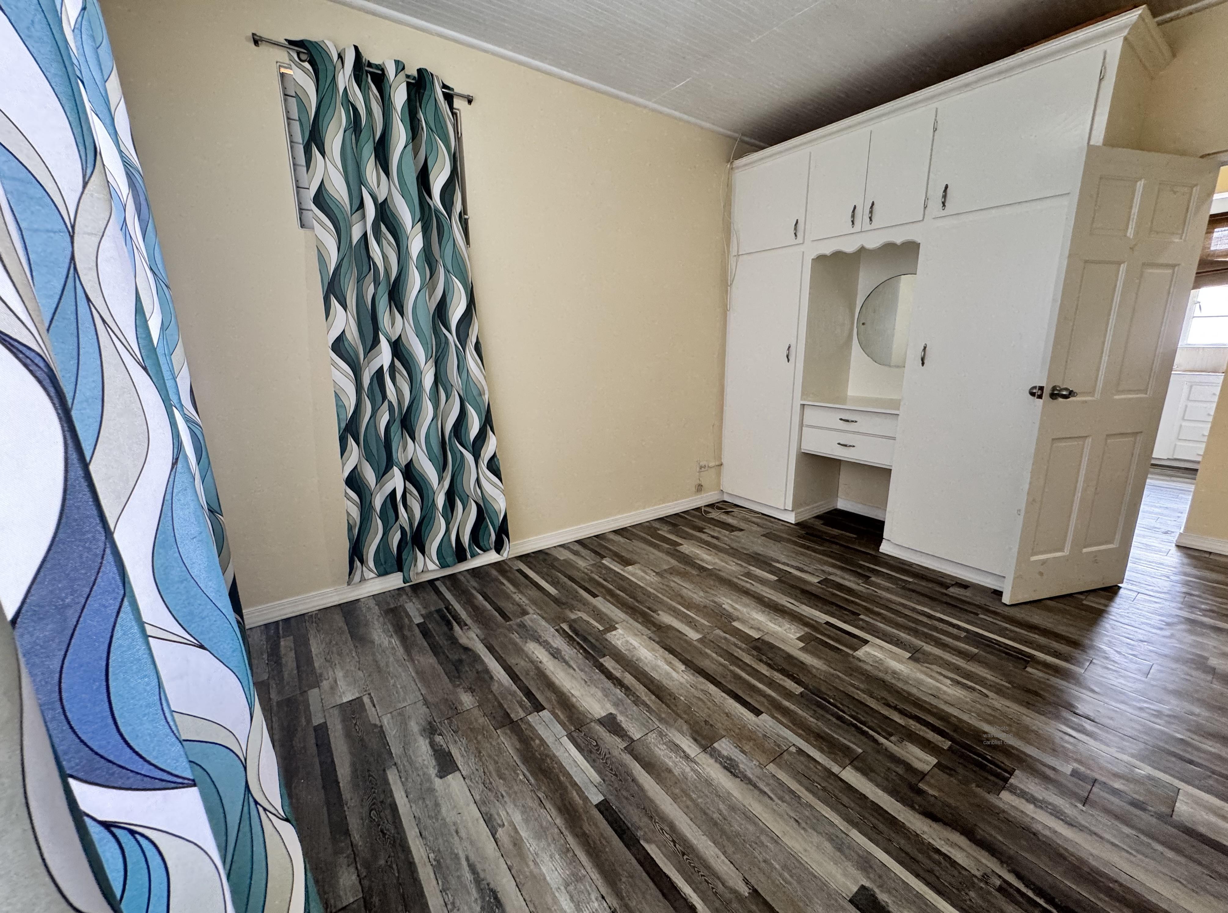 Warrens Terrace - UPSTAIRS/UNFURNISHED/A/c MASTER BEDROOM/ADDITIONAL A/c SPACE/WATER INCLUDED,St. Thomas