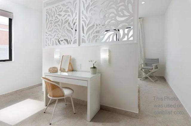 “Calico” – Designer West Coast Retreat with Direct Beach Access,St. James