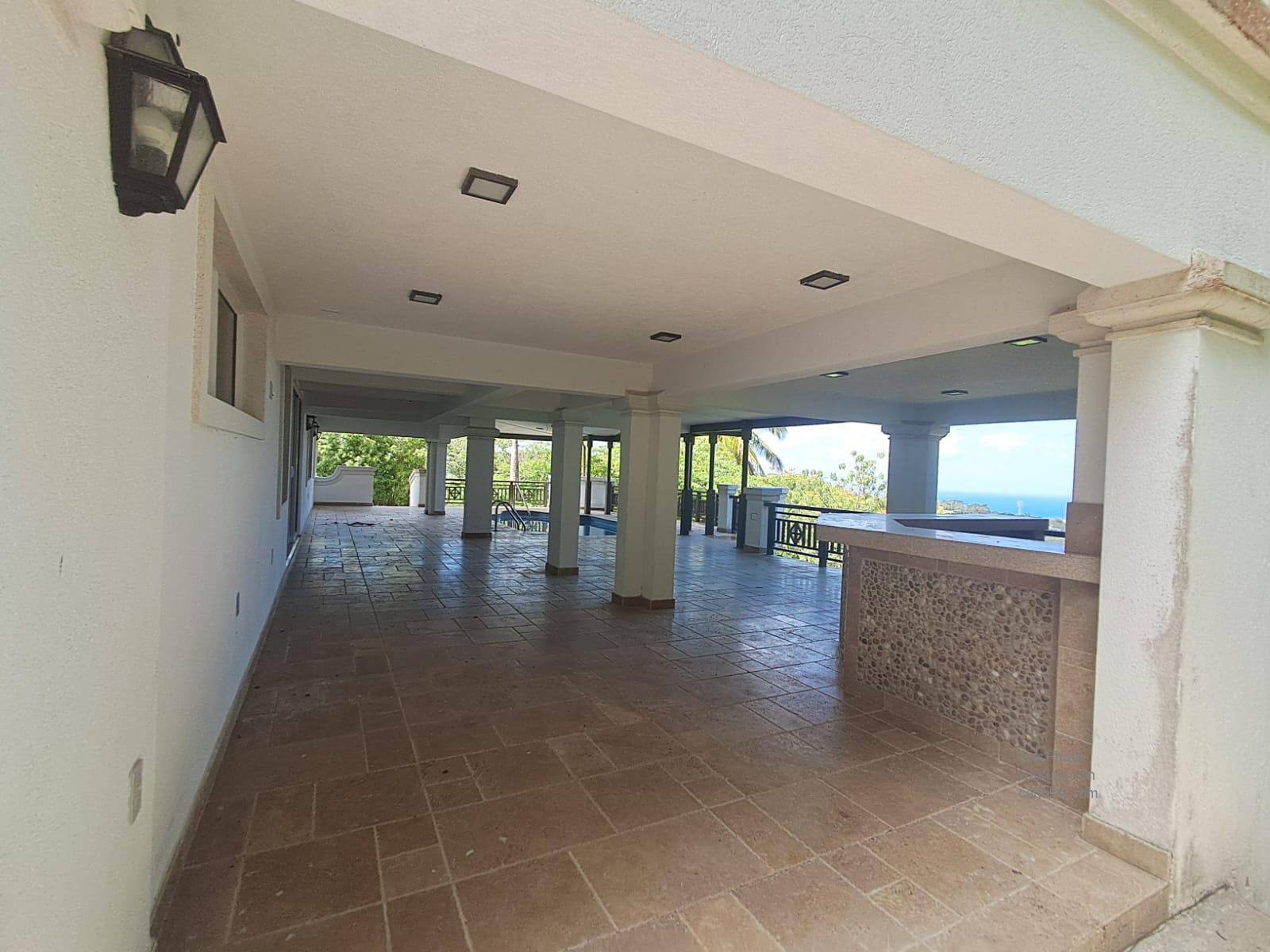 Ultra-Modern 4-bedroom, 3--bathroom, 2 Powder Rooms Villa - Christie Village,St. Thomas