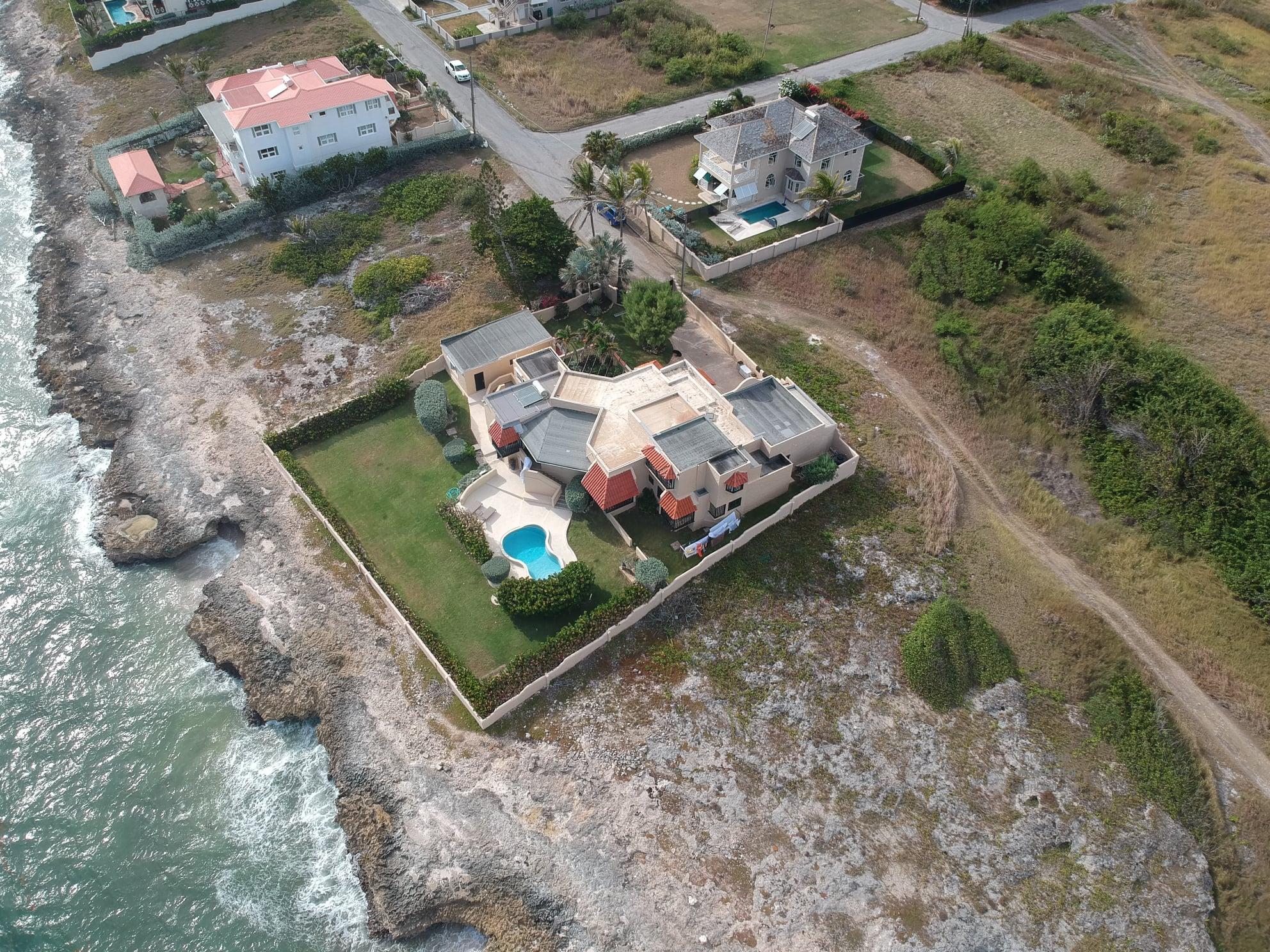 Atlantic Shores**Ocean Front, Swimming Pool, Cul De Sac**,Christ Church