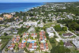 King's Village Unit 11, Road View ** Luxury Townhouse, Gated Community, West Coast, Swimming Pool, Close To The Beach**,St. Peter
