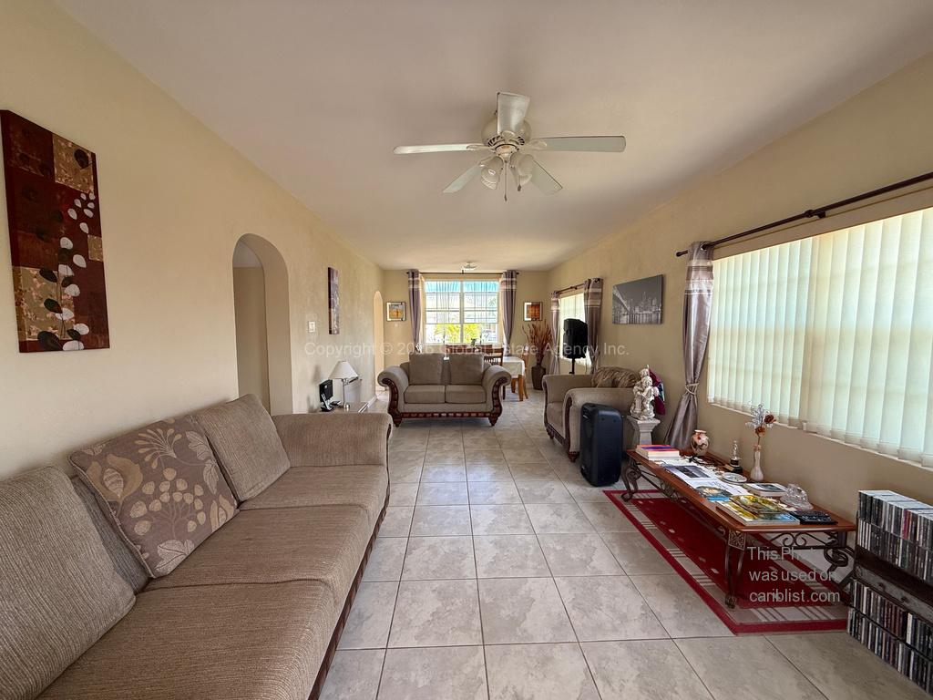 Platinum Heights, Gibbons **UNDER OFFER**Charming 3-Bedroom Two-Storey Home in Established Southern Neighborhood*,Christ Church
