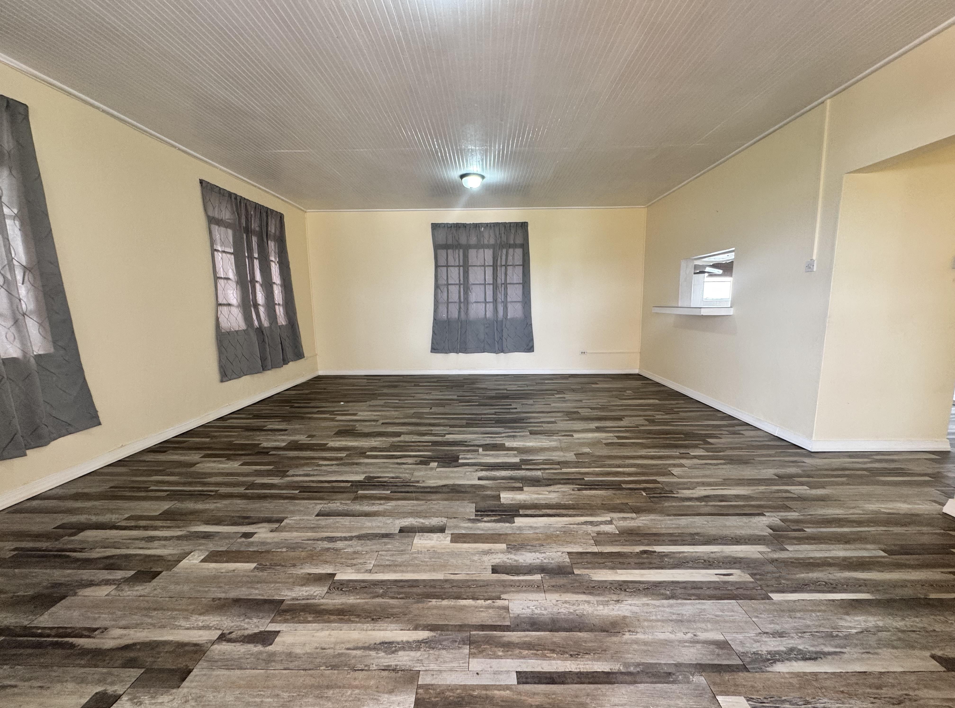 Warrens Terrace - UPSTAIRS/UNFURNISHED/A/c MASTER BEDROOM/ADDITIONAL A/c SPACE/WATER INCLUDED,St. Thomas